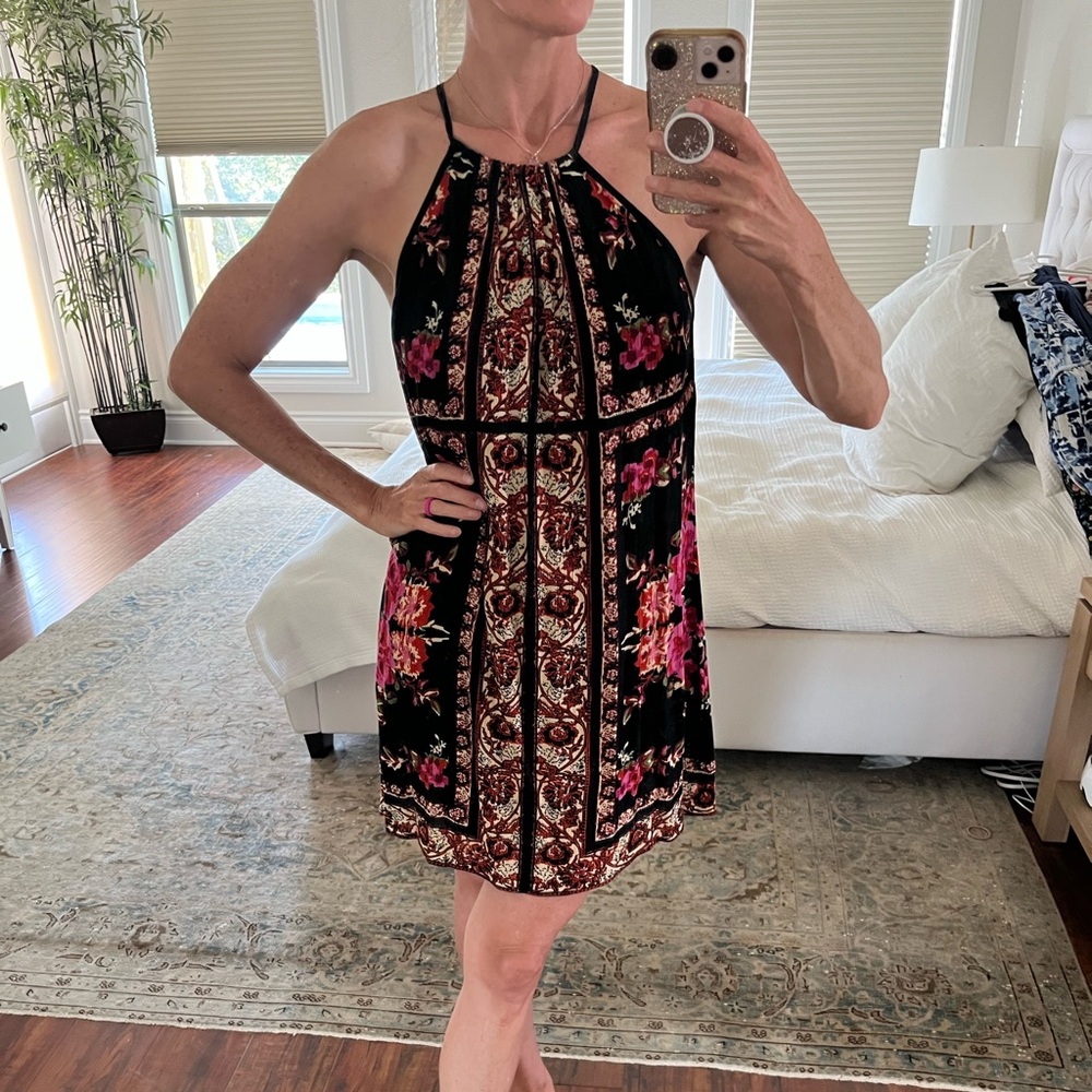 Beautiful dress with pattern